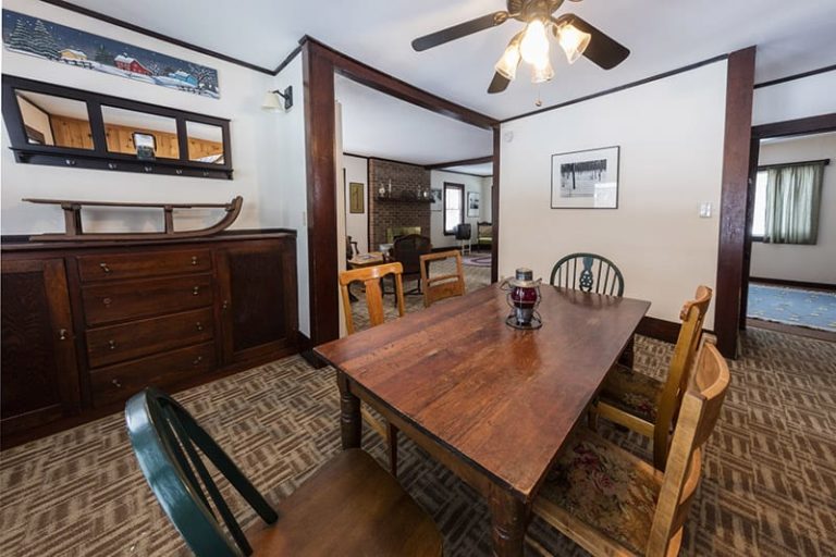 Formal dining room in Withrow House - Vacation Rentals Glacier National Park
